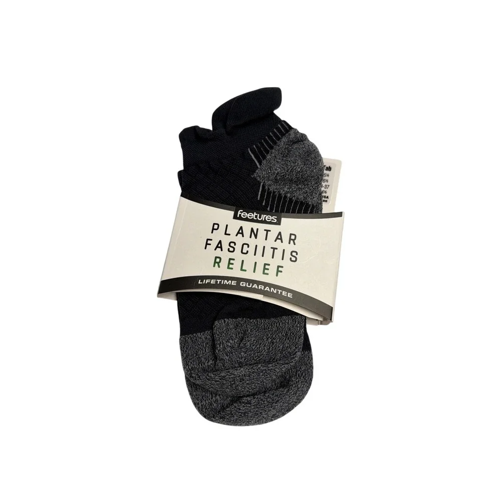 Feetures Plantar Fasciitis Relief Socks Black No Show Tab Light Cushion Small